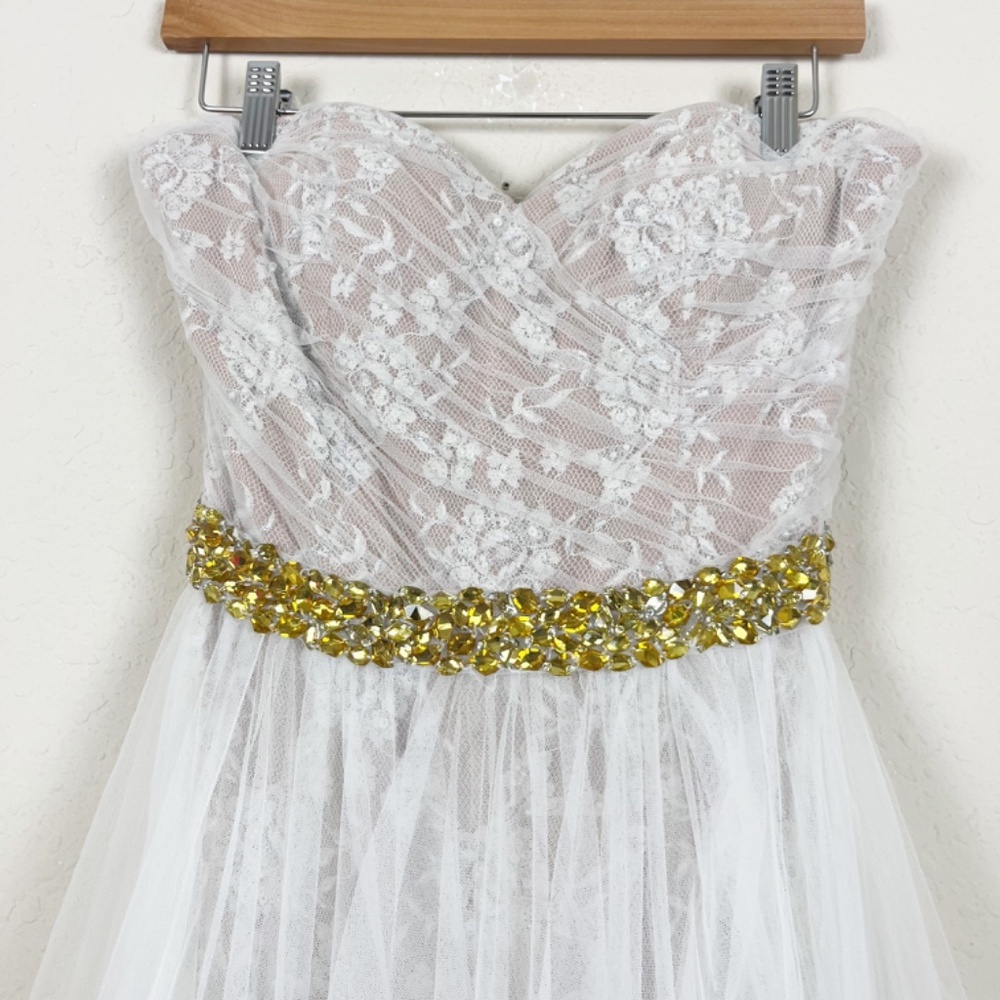 Sherri Hill White Lace Strapless Gown Size 4 - Picture 5 of 7